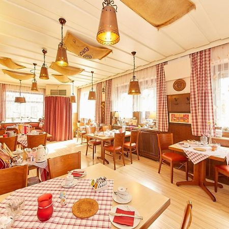 Hotel Zum Dicken Baum Mayen Ngoại thất bức ảnh
