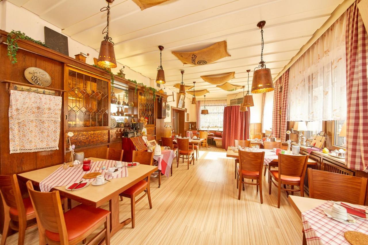 Hotel Zum Dicken Baum Mayen Ngoại thất bức ảnh