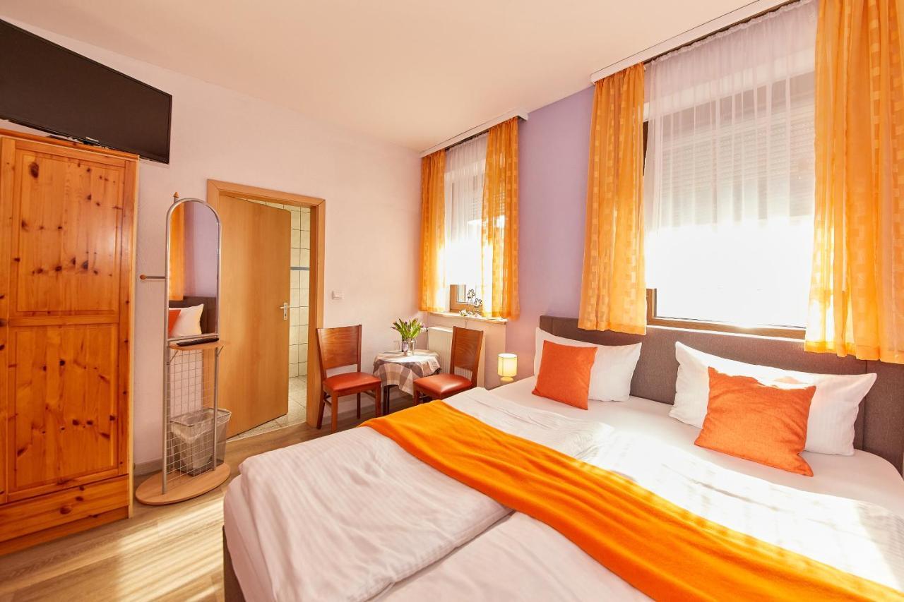 Hotel Zum Dicken Baum Mayen Ngoại thất bức ảnh