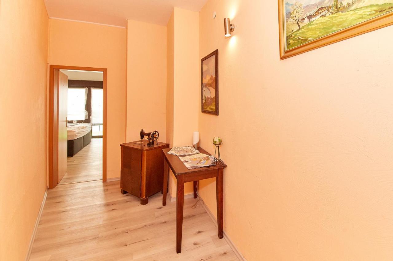 Hotel Zum Dicken Baum Mayen Ngoại thất bức ảnh