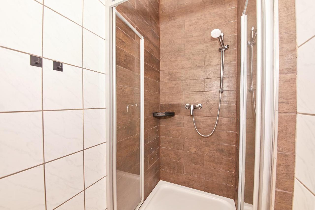 Hotel Zum Dicken Baum Mayen Ngoại thất bức ảnh